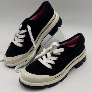 Steve Madden Girls Shoes Kitsch Platform Size 3 Color White/black